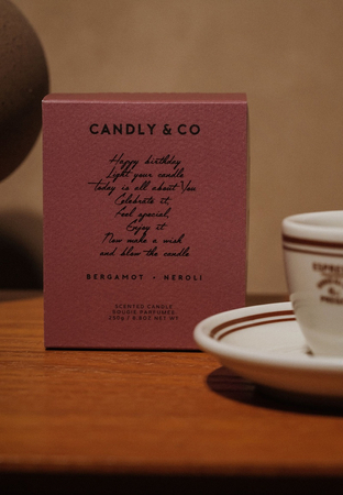 Świeca sojowa w szkle CANDLY&CO, Happy Birthday, zapach No.5, 250g