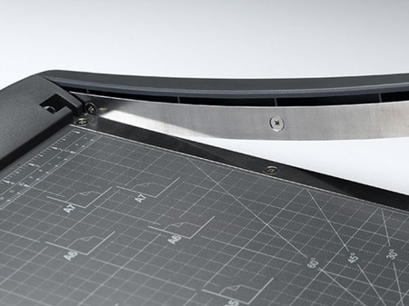 Gilotyna do papieru REXEL ClassicCut CL100 A4, dł. cięcia 30,5cm, grafitowa