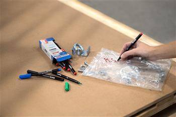 Marker permanentny OHP MemoBe MM251 końcówka F 0,5 mm czerwony